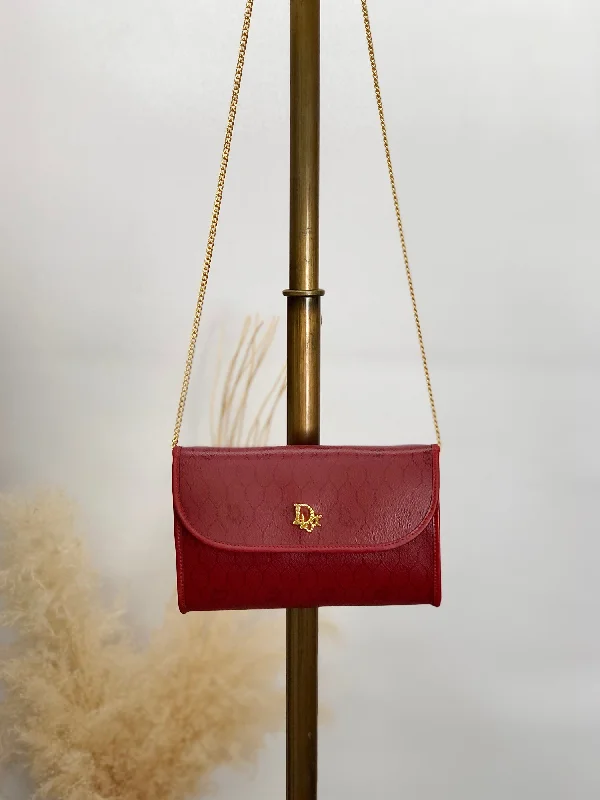 Fashionable Comfort Promotions Christian Dior Honeycomb Pattern Logo Chain Shoulder bag Red Vintage u8temv Handbag Deals You'll Love