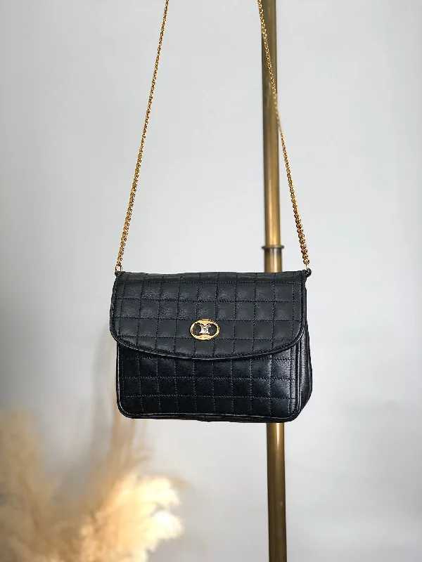 Bags For Free-Spirited And Artistic Styles CELINE Blason Chain Shoulder bag Black Vintage bvdhvm Chic Bags, Shop Now & Save